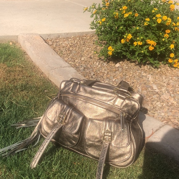 BULGA Shoulder Quality Leather Bag! Metallic Brass Color! Multiple Compartments! - Picture 5 of 16